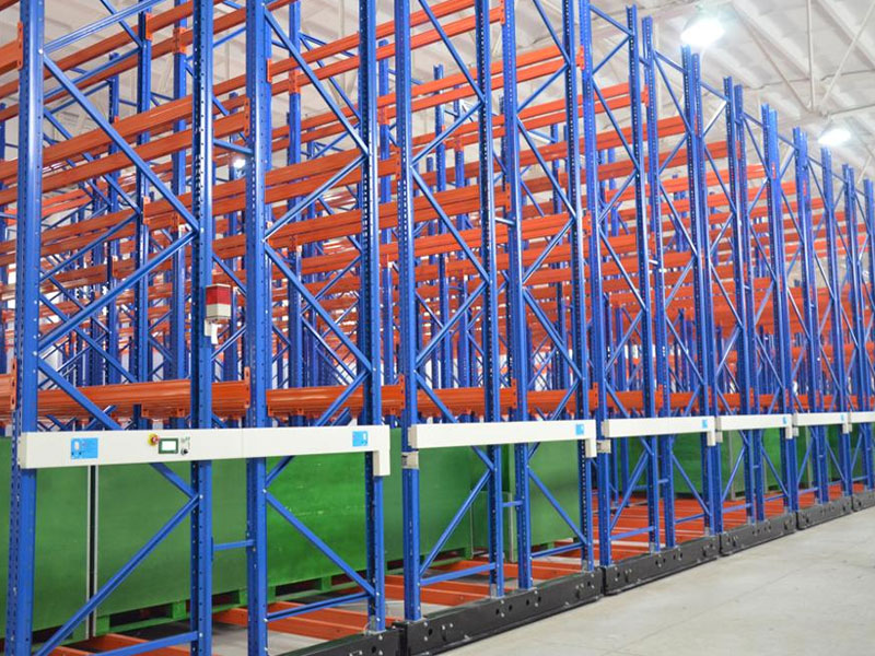 某制药企业电动移动货架