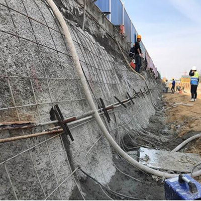 土钉挂网施工现场