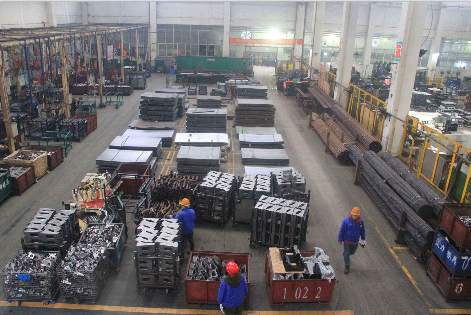 重型车零件下料区