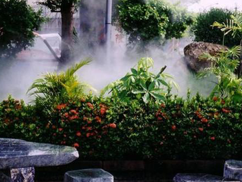 夏季度假村噴霧降溫