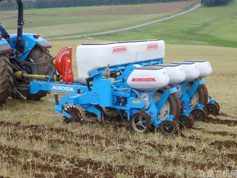 满胜免耕精量播种机介绍