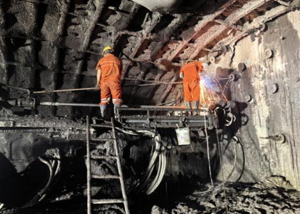 北京瑞威宜兴魏家山施工