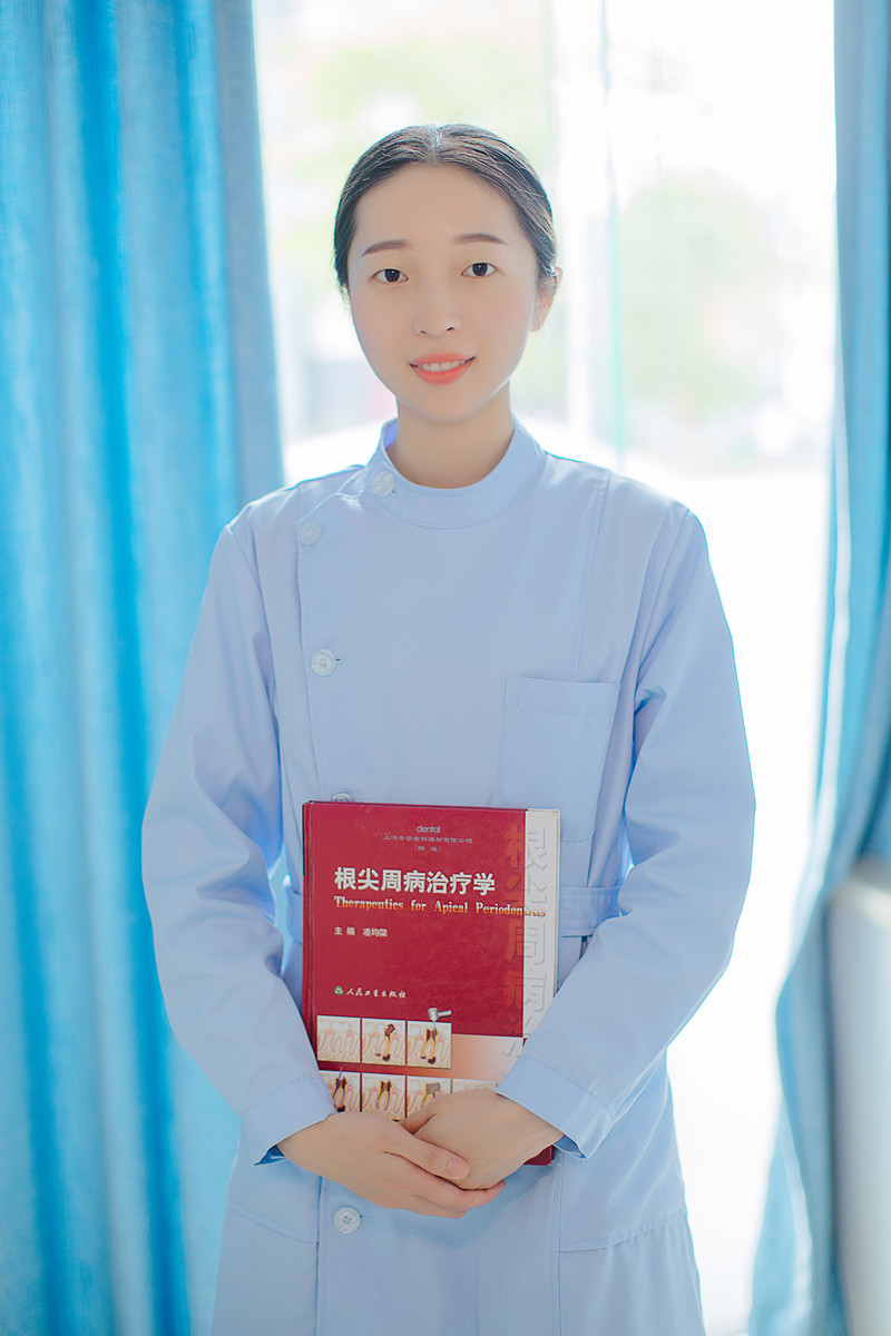 金爱莲(口腔医师)