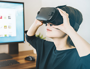 电子工业中胶粘剂的多样应用与重要性