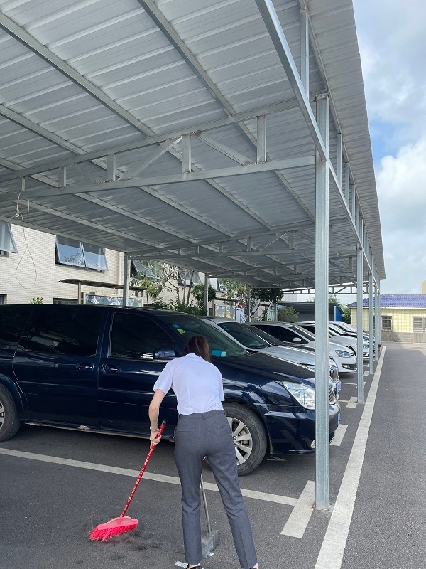 劳动最光荣 奋斗最幸福