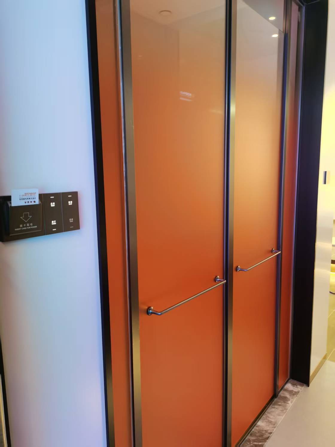 酒店淋浴房玻璃定制漸變膜