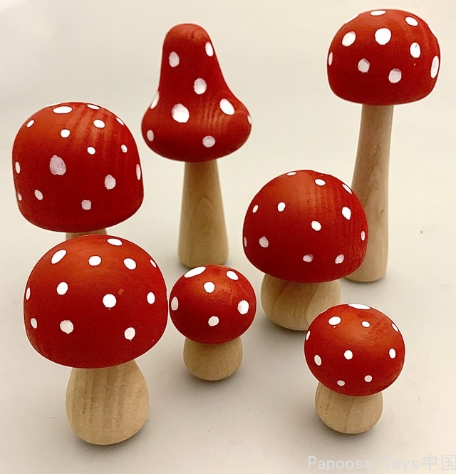 蘑菇红白点.jpg