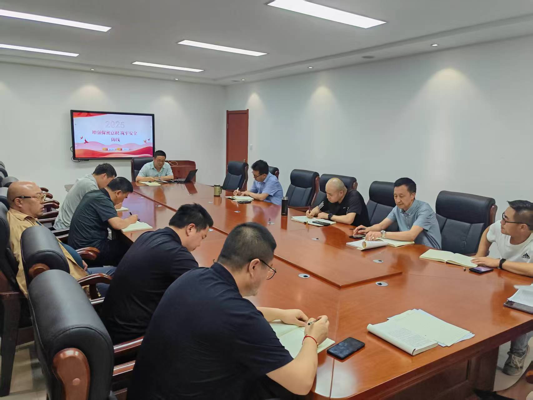 20250522112107_58146.jpg 9c34d5c4637920060c15a1c0fabc7bd.jpg