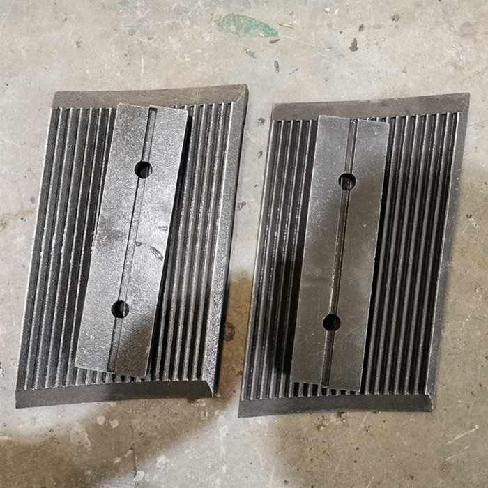 塑料磨粉机如何保养