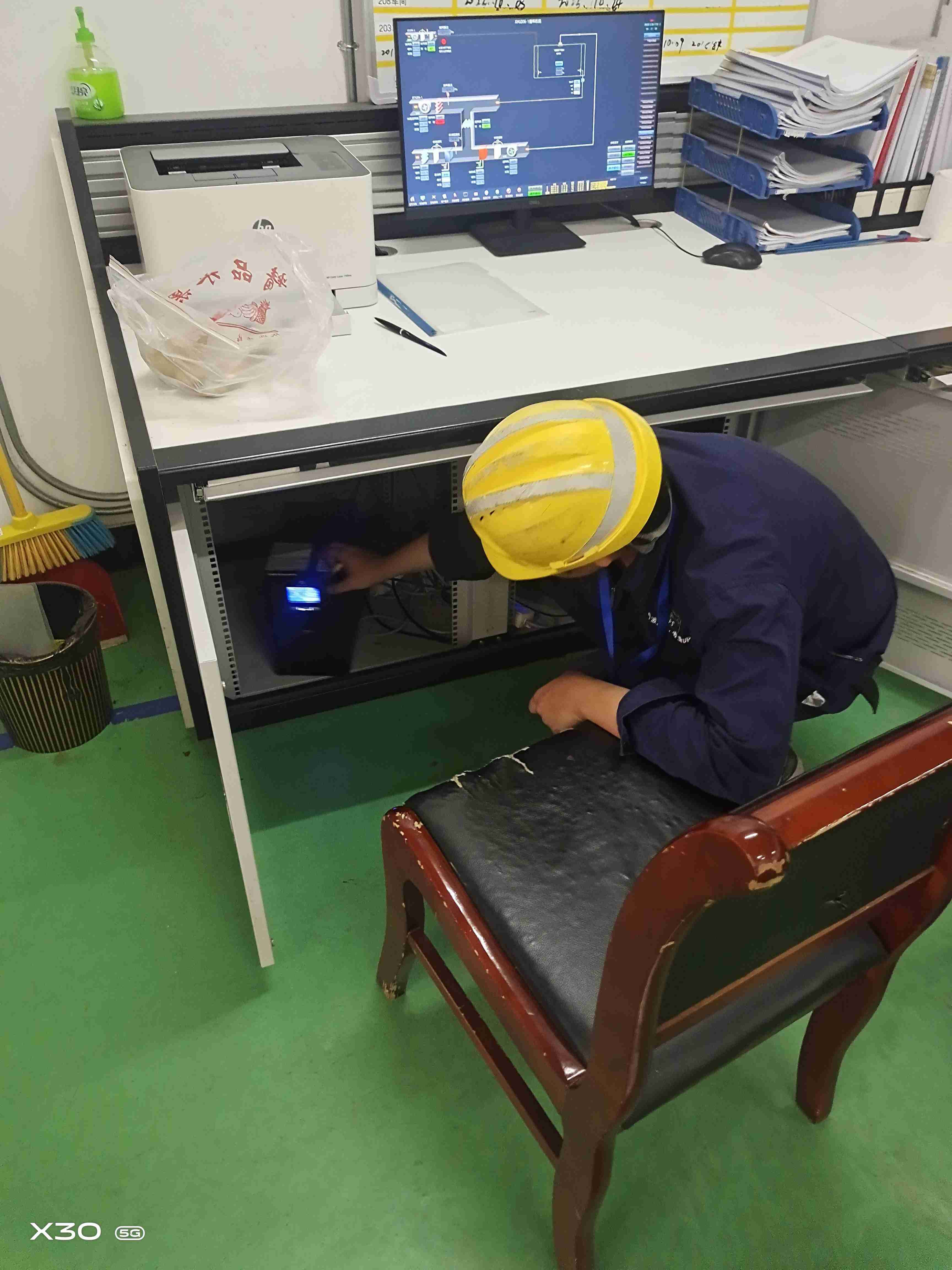 现场安装及维护