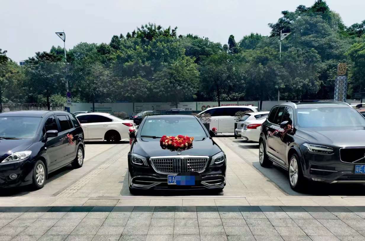 婚车